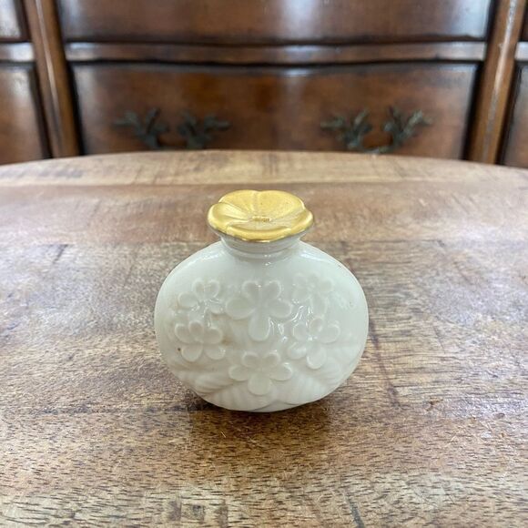 Petite Lenox vintage perfume bottle - Picture 1 of 4
